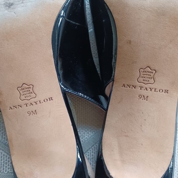 Ann Taylor Patent Leather Kitten Heels - Picture 7 of 12